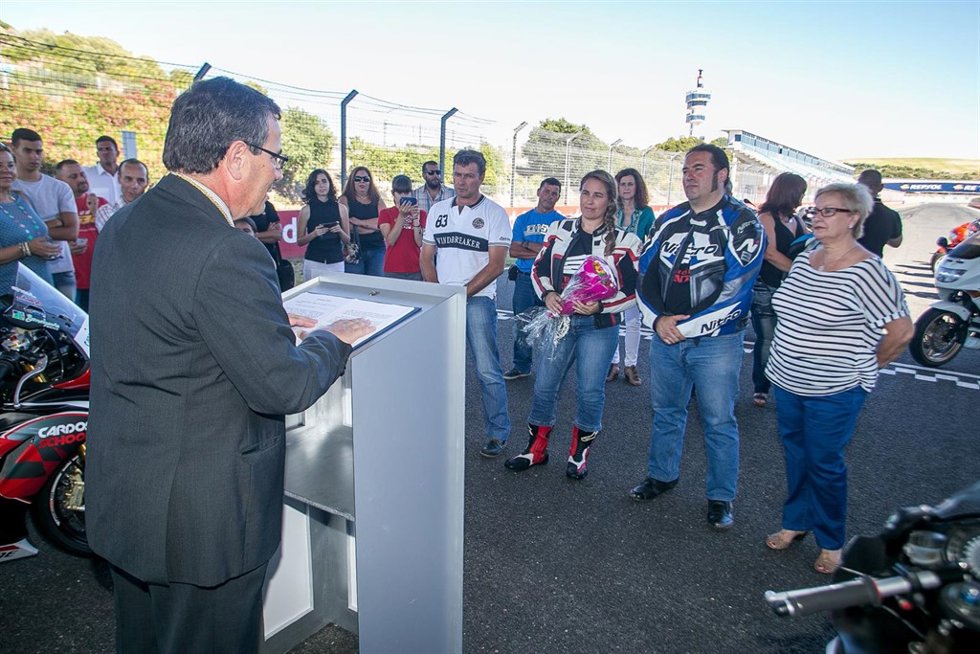 Boda civil en el circuito de Jerez