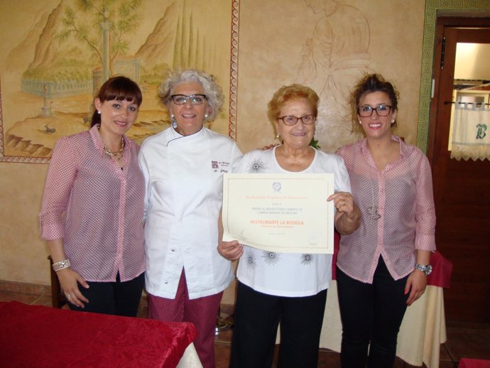 La Bodega premio al Mejor Establecimiento de Comida Familiar de Aragón 2014.