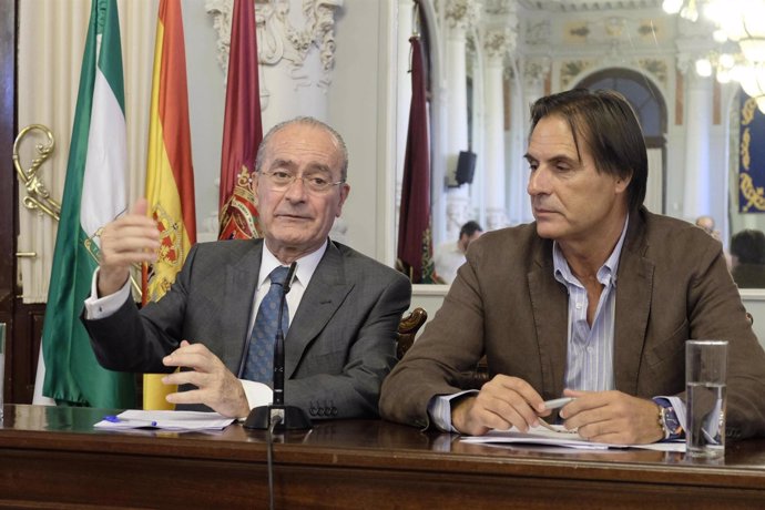 El alcalde, Francisco De la Torre y Damián Caneda 30 de junio de 2014