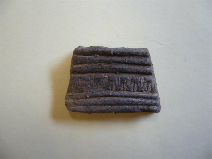 Fragmento de cerámica hallado en Los Huertos