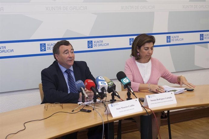 O secretario xeral do Mar, Juan Maneiro, e a directora xeral de Desenvolvemento 