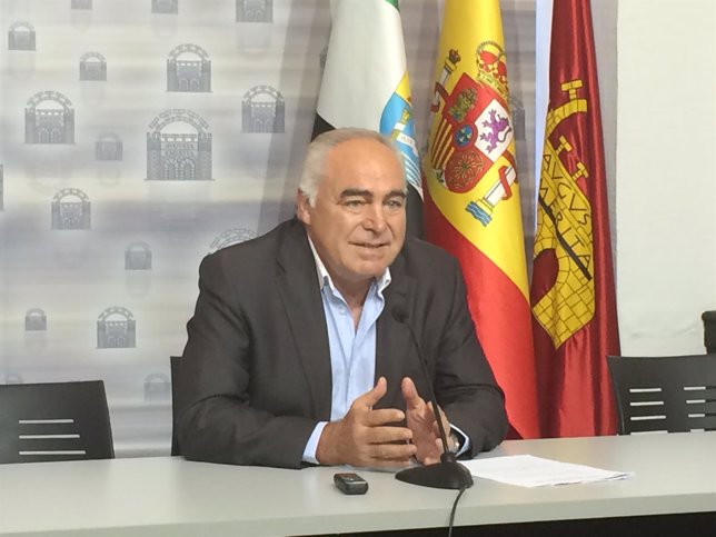 Alcalde de Mérida, presentación exposición Juan de Ávalos