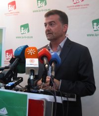 Maíllo ve "absolutamente chapucera" la implantación de la Lomce y critica que el Gobierno pretenda hacerla con "trampas"