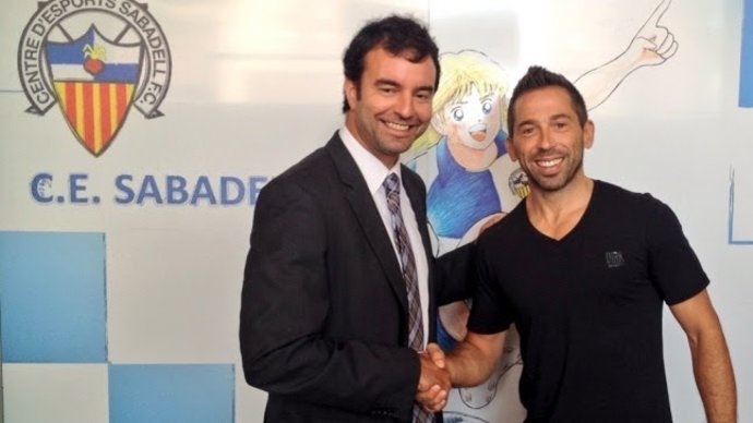 El jugador del CE Sabadell Raúl Tamudo