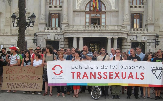 Contentración para exigir derechos para los transexuales