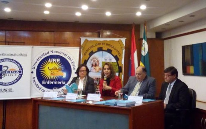 Presentación de Programa Universitario de Mayores en Universidad de Paraguay