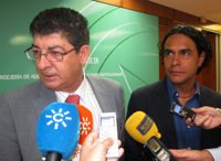 Valderas ve "una aberración democrática" que pueda haber alcaldes que sólo tengan el 25 por ciento de apoyo ciudadano