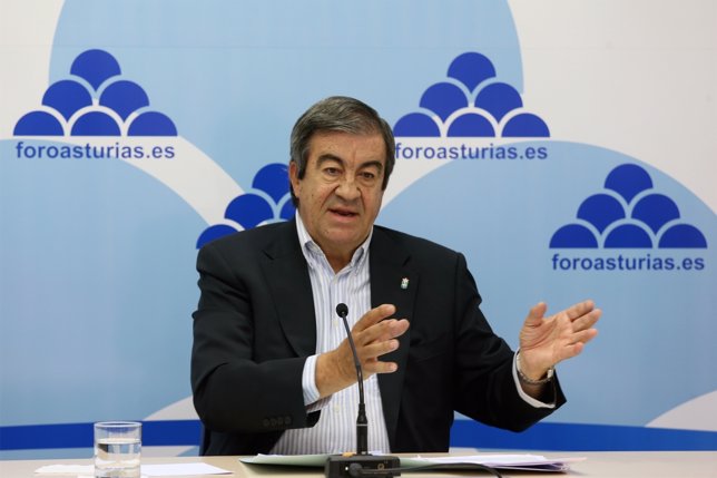 Francisco Álvarez-Cascos, presidente de Foro Asturias