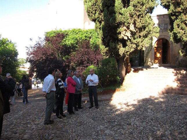 Nogales visita los jardines de La galera en Badajoz