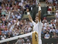 Djokovic se rehace para remontar a Cilic y citarse con Dimitrov en semifinales de Wimbledon