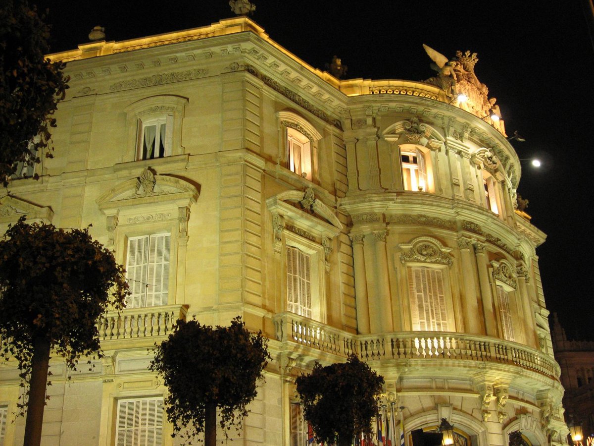 ¿Realidad o leyenda? 6 Castillos rodeados