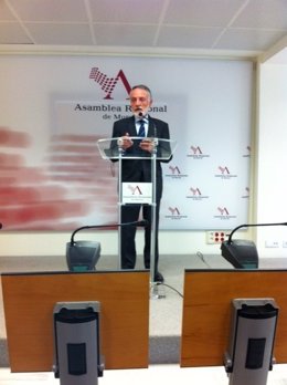 El presidente de la Asamblea, Francisco Celdrán, en rueda de prensa 