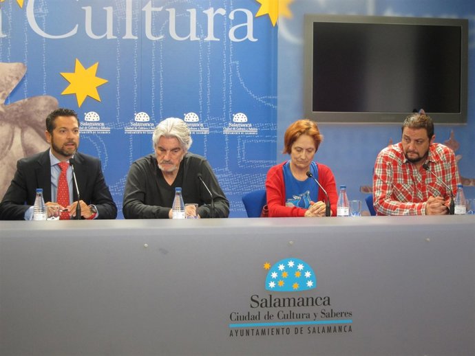 López y representantes de las compañías