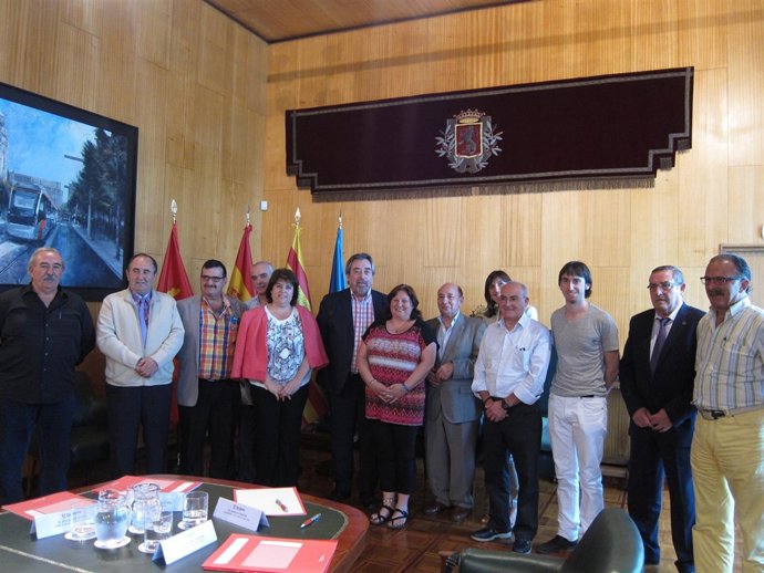 Belloch se ha reunido este jueves con los alcaldes de barrios rurales