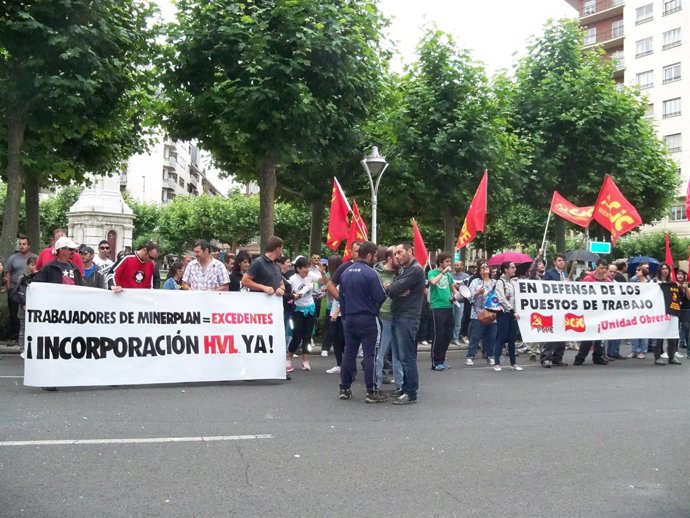 Protesta frente a a Subdelegación del Gobierno