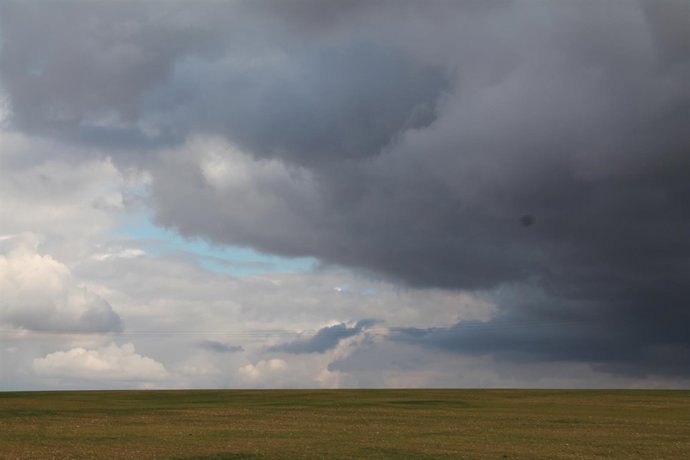 CIELO NUBLADO, TORMENTAS, TEMPORAL, LLUVIAS