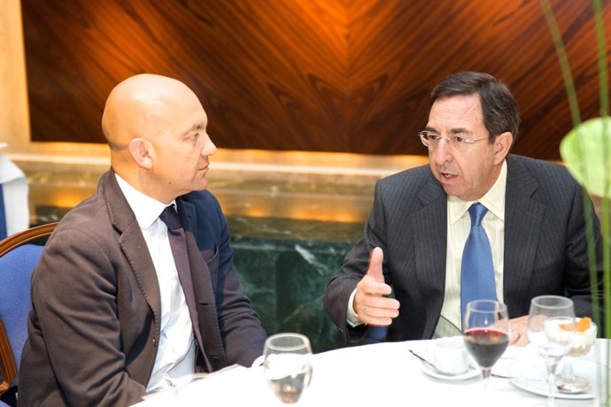 Jaime García-Legaz  y Ángel Lara, presidente de Sercobe
