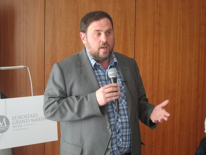 Oriol Junqueras en una comida de Asoc.Independiente de Jóvenes Empresarios