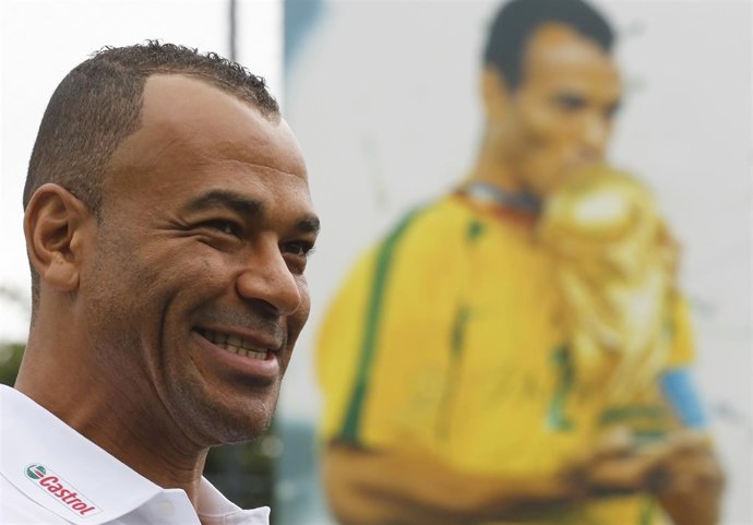 El ex jugador brasileño Cafú