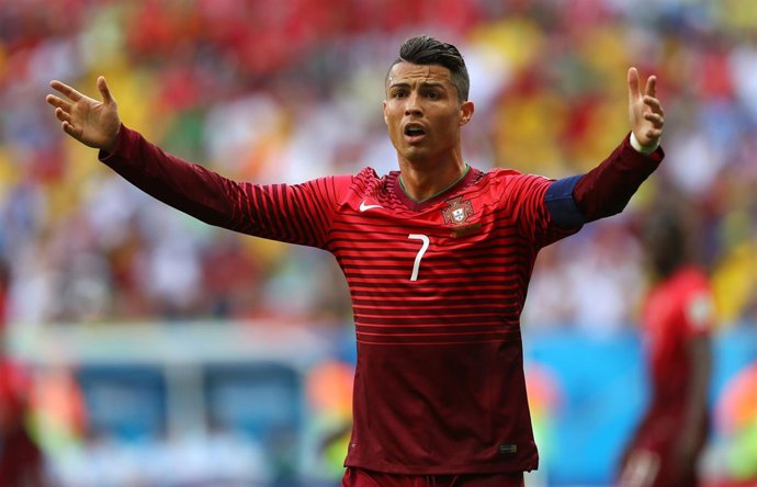 Cristiano Ronaldo portugal real madrid futbol irina shayk 