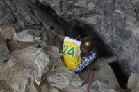 Los agujeros de la Tierra: la peligrosa vida de los mineros ilegales