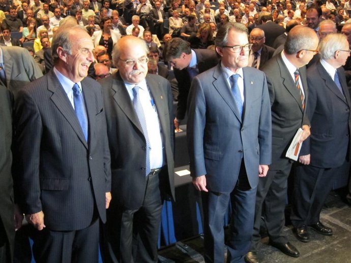 J.Gay de Montellà (Fomento del Trabajo), conseller A.Mas-Colell, pte.Artur Mas