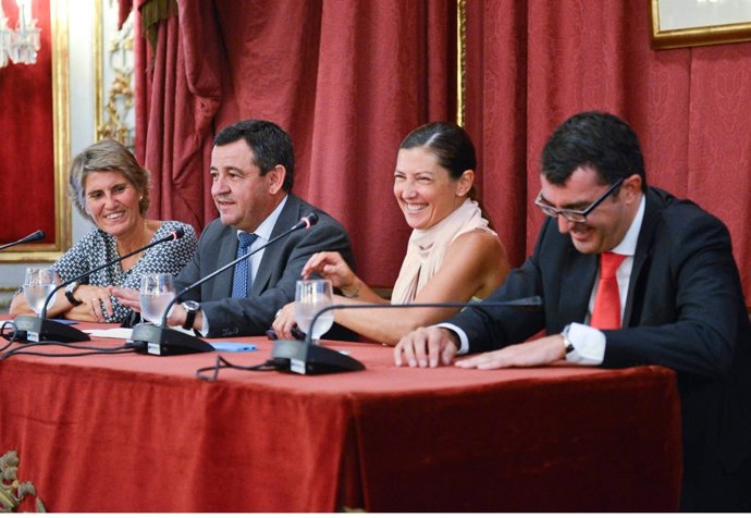 Presentación del anuncio oficial de La Vuelta Ciclista 2014