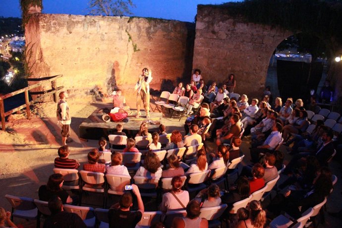 Representación de 'La Torre Mocha' en el Castillo de Alcalá de Guadaíra.