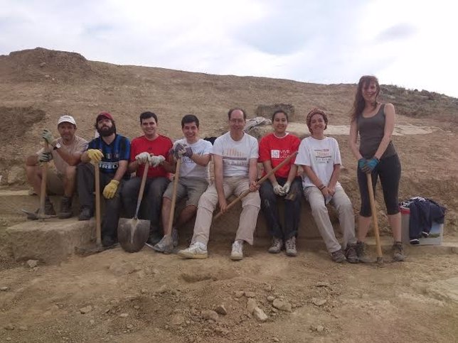 Alumnos de la UN participan en excavaciones arqueológicas en Los Bañales.