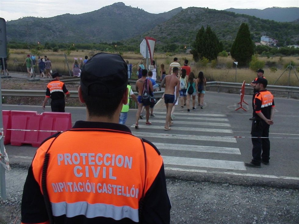 Voluntarios de Protección Civil en el FIB