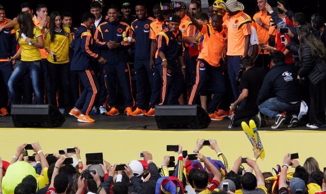 La selección colombiana, recibida como hérores en Colombia