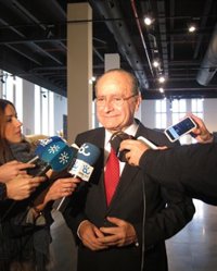 De la Torre espera que "cuanto antes" comience a funcionar el metro