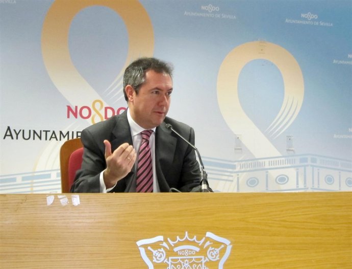 El portavoz del PSOE en el Ayuntamiento de Sevilla, Juan Espadas