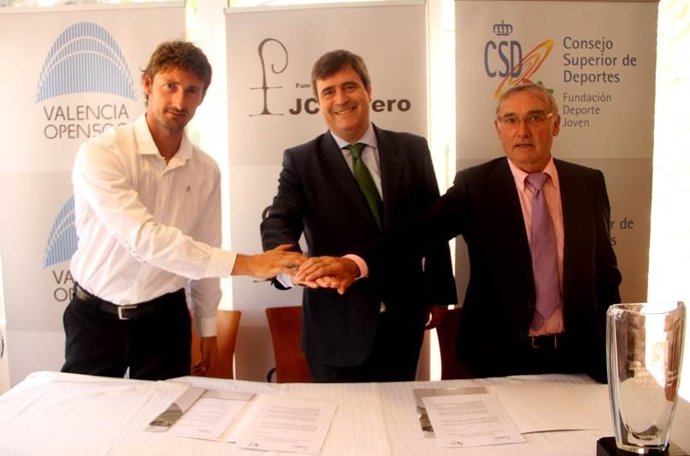 Ferrero y Cardenal colaborarán para fomentar el tenis entre escolares