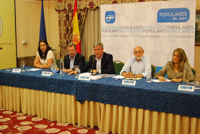 Reunión de la Junta Provincial del PP de Jaén celebrada este lunes