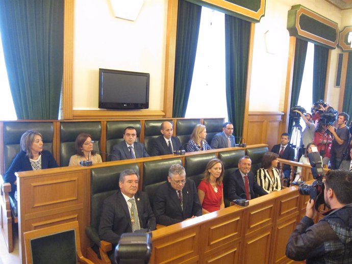 Pleno de Santiago de Compostela con los nuevos concejales 2014