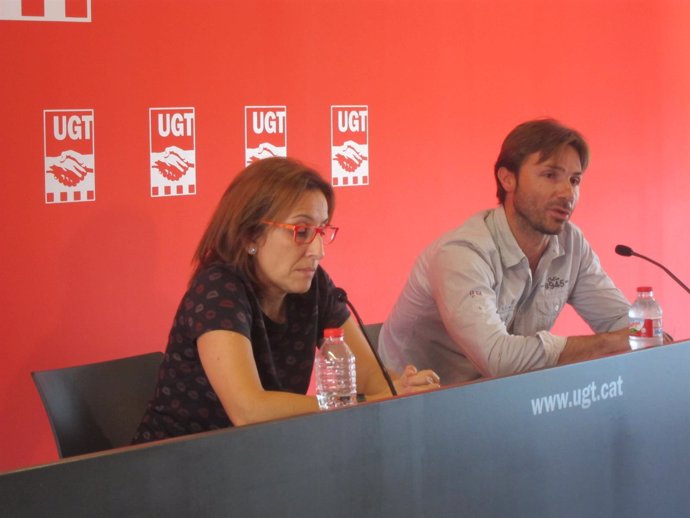 La secretaria general de FETE-UGT Catalunya, Amparo Burgueño, y Carles Ferrer
