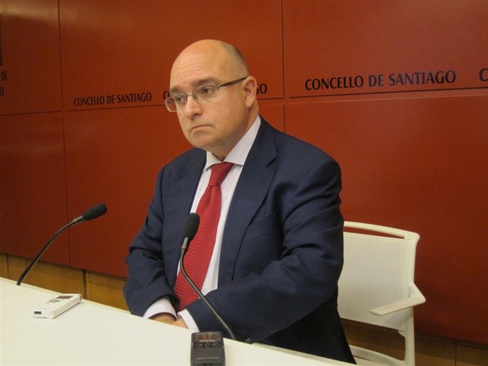 El portavoz municipal del PSOE en Santiago, Francisco Reyes