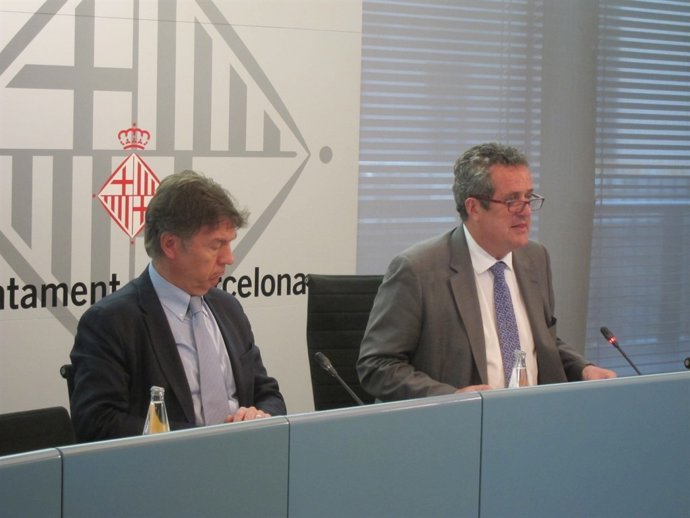 Joaquim Forn y Joan Delort en rueda de prensa