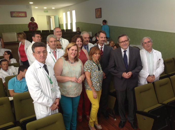 Entrega de acreditaciones a centros médicos de Jaén