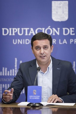 El vicepresidente de la Diputación de Almería, Javier Aureliano García