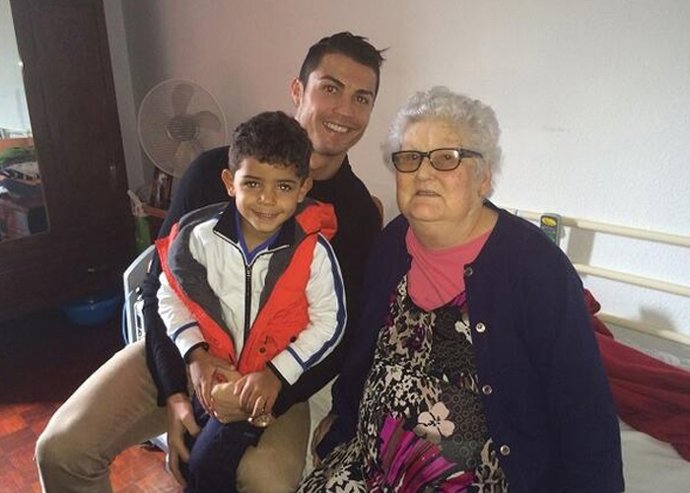 Fallece abuela de Cristiano Ronaldo: Siempre estarás en mi corazón
