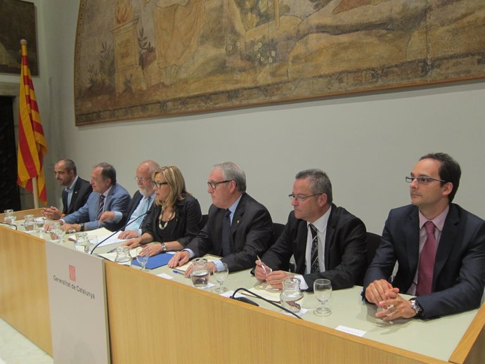 Acuerdo entre el Govern y las cuatro diputaciones catalanas