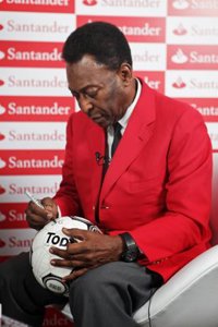 Pelé: "El fútbol es una caja de sorpresas, nadie esperaba esto"
