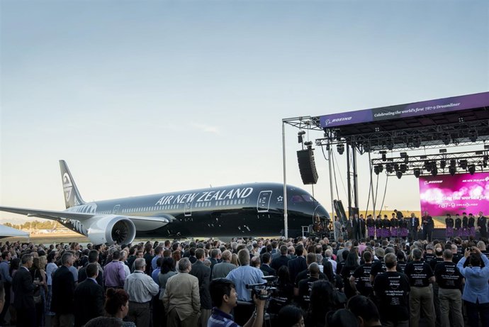 Boeing y Air New Zealand celebran la entrega del primer 787-9 Dreamliner