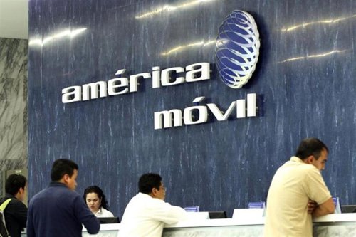  El logo de América Móvil 