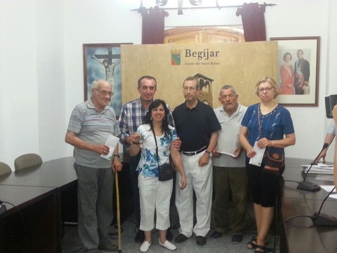 Entrega de llaves de viviendas públicas a familias de Begíjar (Jaén)