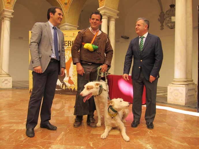 Nieto y Fuentes (en los extremos) durante la presentación de las ferias