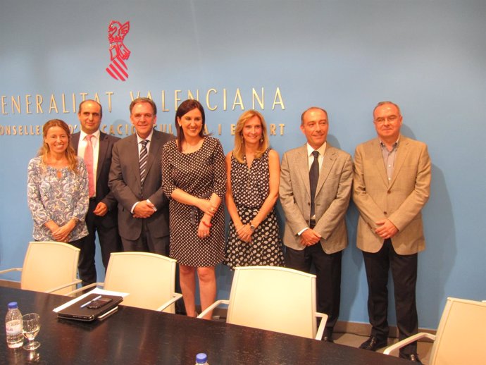 Català con los nuevos y antiguos cargos de la Conselleria