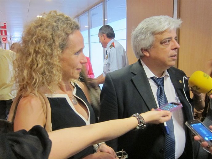 La juez decana de Barcelona M.Caso y el decano del Icab O.Rusca